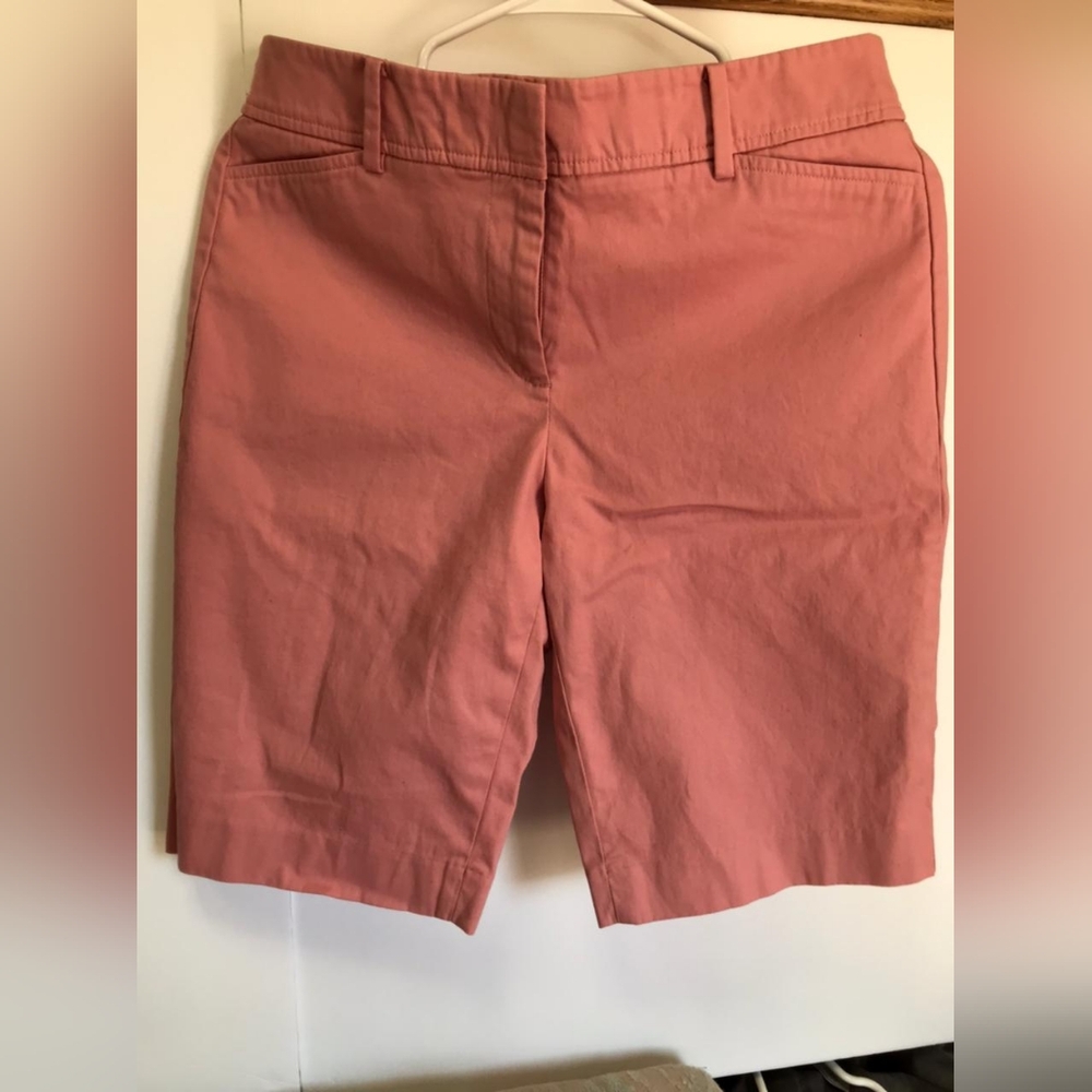 Talbots perfect Short Women's 2 Coral pink